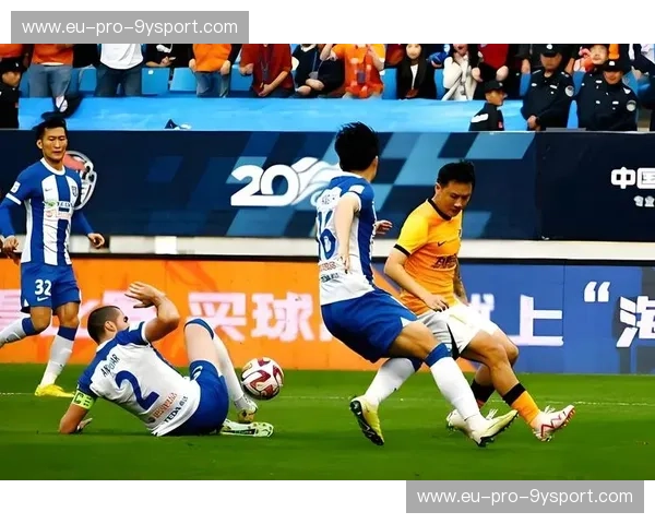 中超赛事焦点——燃情绿茵,再掀巅峰对决 中超赛事焦点——燃情绿茵,再掀巅峰对决